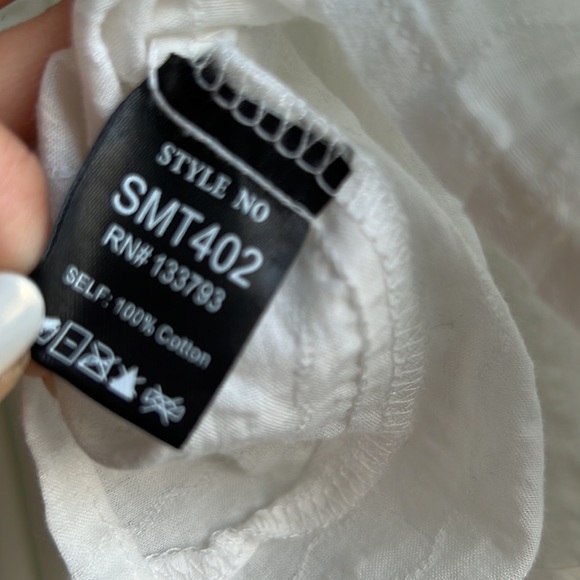 POL - size small - white blouse with intricate details around collar & sleeves - Picture 7 of 7